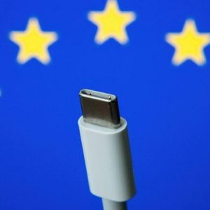 ЕС прие закон за единно зарядно устройство за всички смартфони