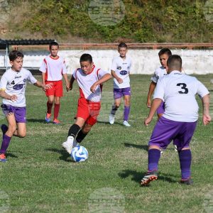 Над 100 деца играят в I-я футболен турнир Olympia Junior Cup Varshets във Вършец