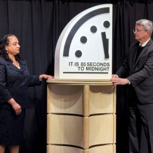 Часовникът на Страшния съд 2026: Учените определиха ново време